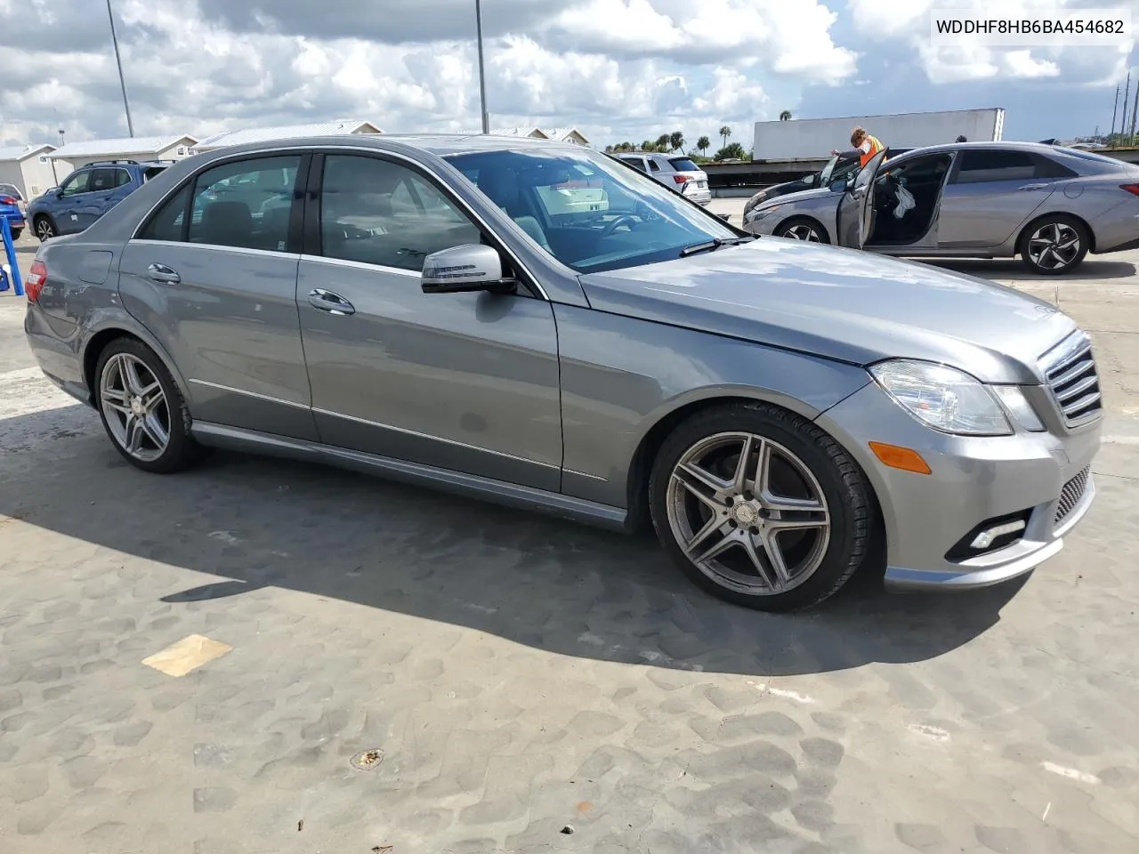 2011 Mercedes-Benz E 350 4Matic VIN: WDDHF8HB6BA454682 Lot: 74116524