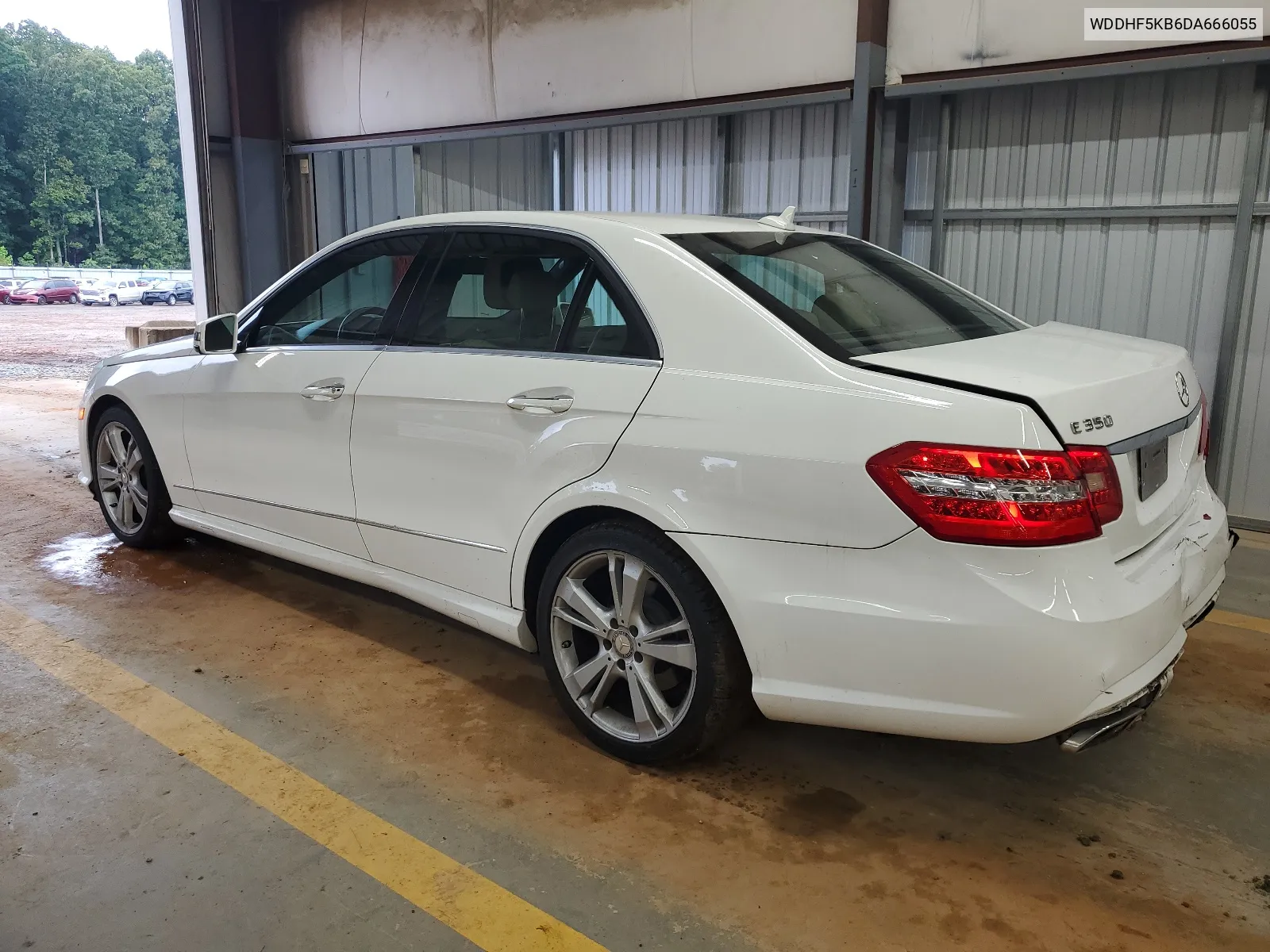 2013 Mercedes-Benz E 350 VIN: WDDHF5KB6DA666055 Lot: 66691114