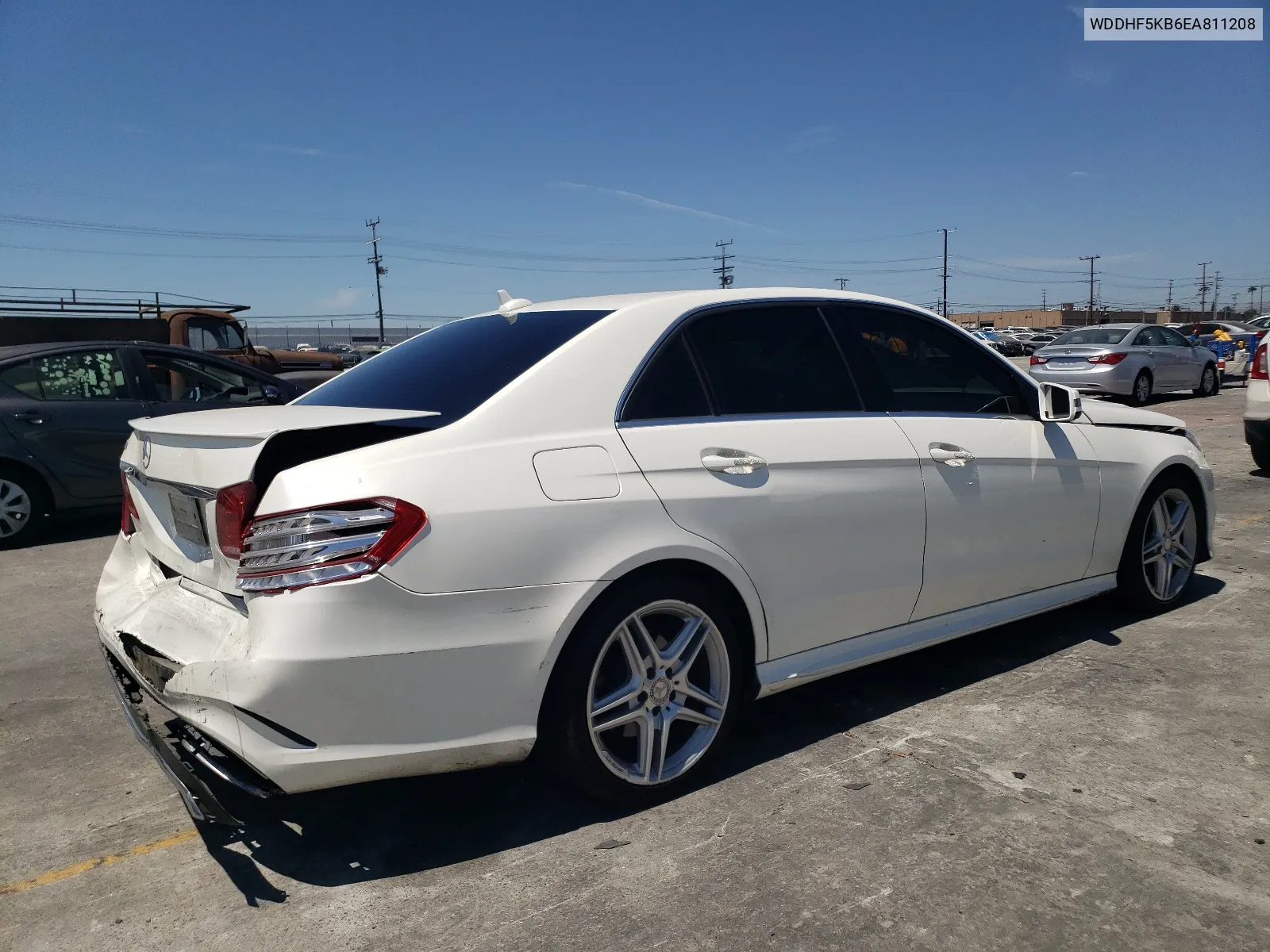 2014 Mercedes-Benz E 350 VIN: WDDHF5KB6EA811208 Lot: 65854624