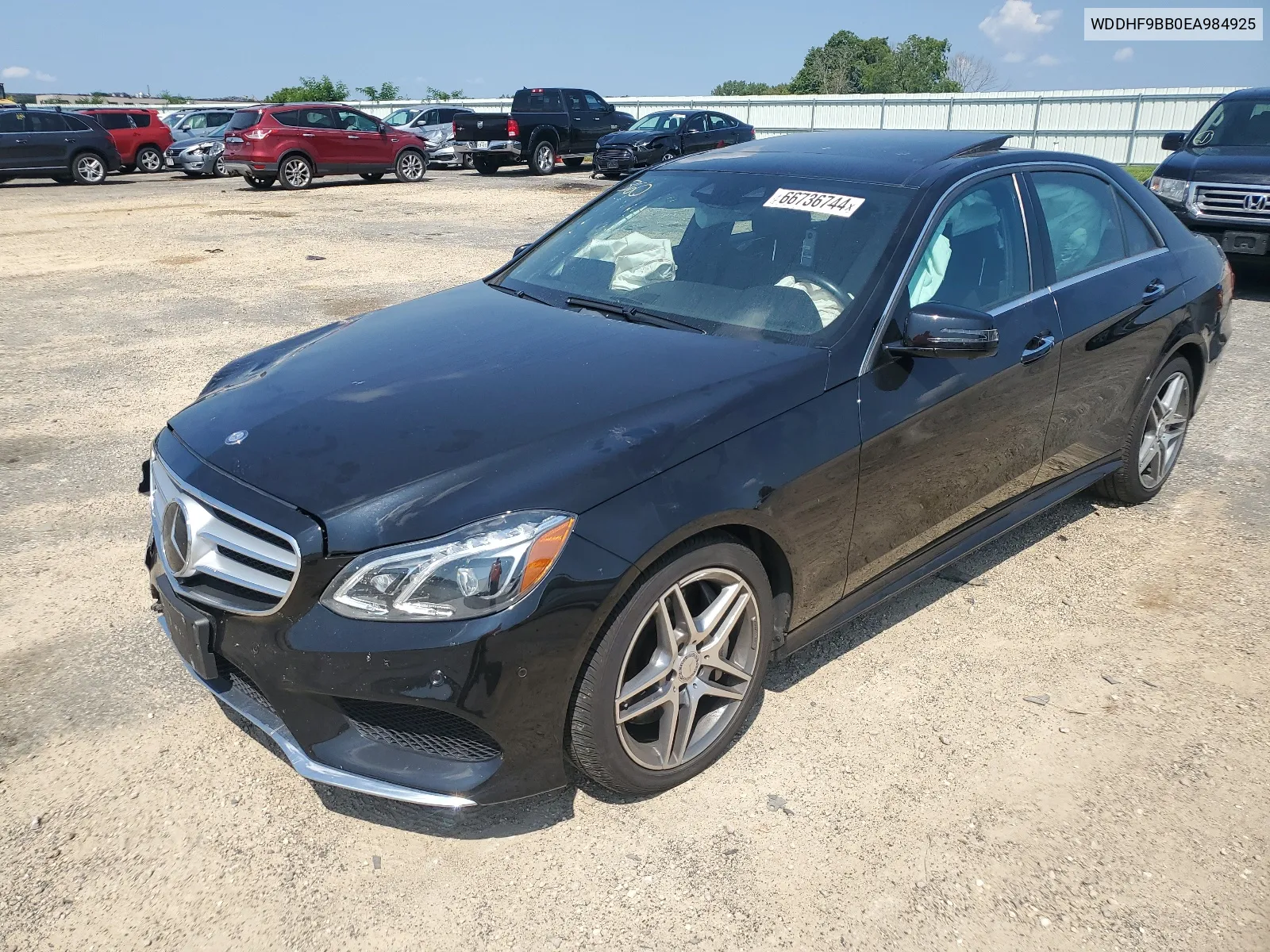 2014 Mercedes-Benz E 550 4Matic VIN: WDDHF9BB0EA984925 Lot: 66736744