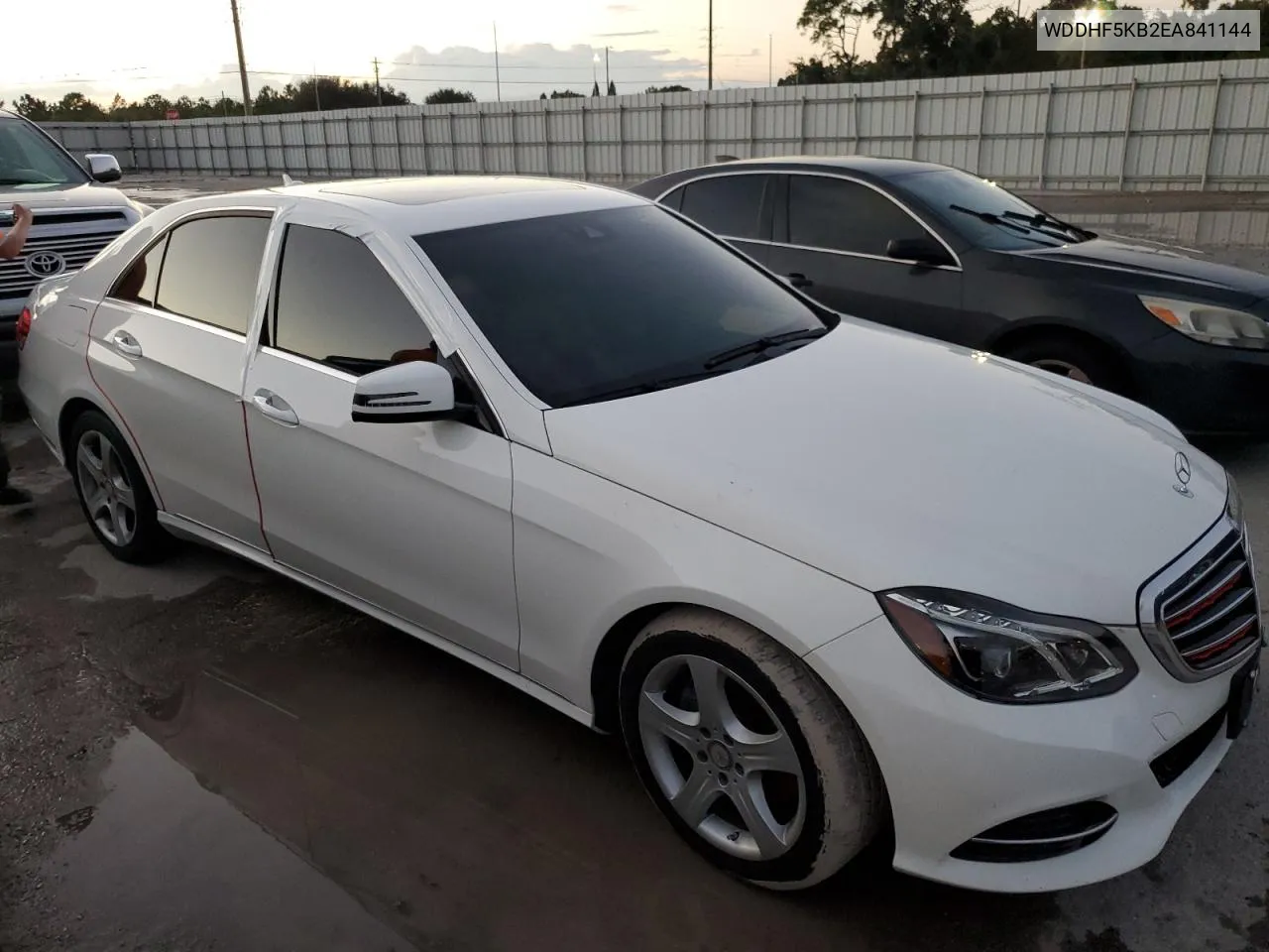 2014 Mercedes-Benz E 350 VIN: WDDHF5KB2EA841144 Lot: 73754334