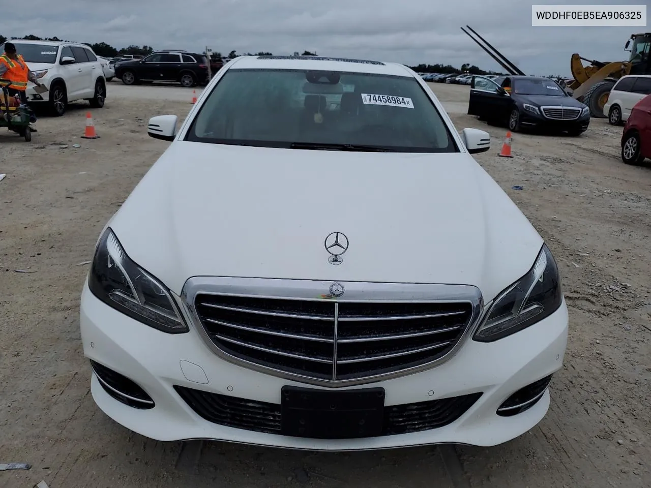 2014 Mercedes-Benz E 250 Bluetec VIN: WDDHF0EB5EA906325 Lot: 74458984