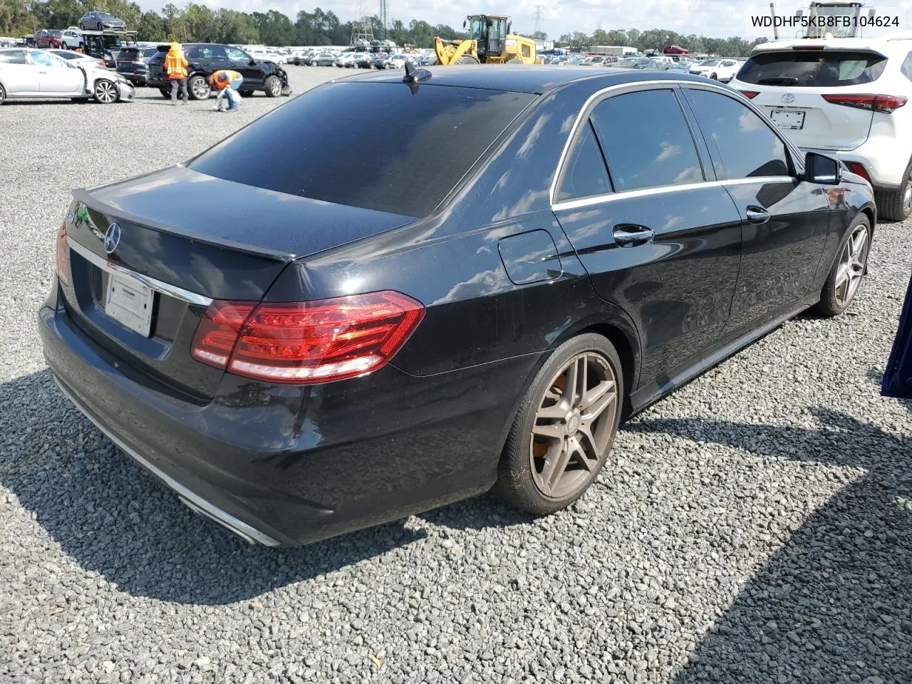 2015 Mercedes-Benz E 350 VIN: WDDHF5KB8FB104624 Lot: 76401224