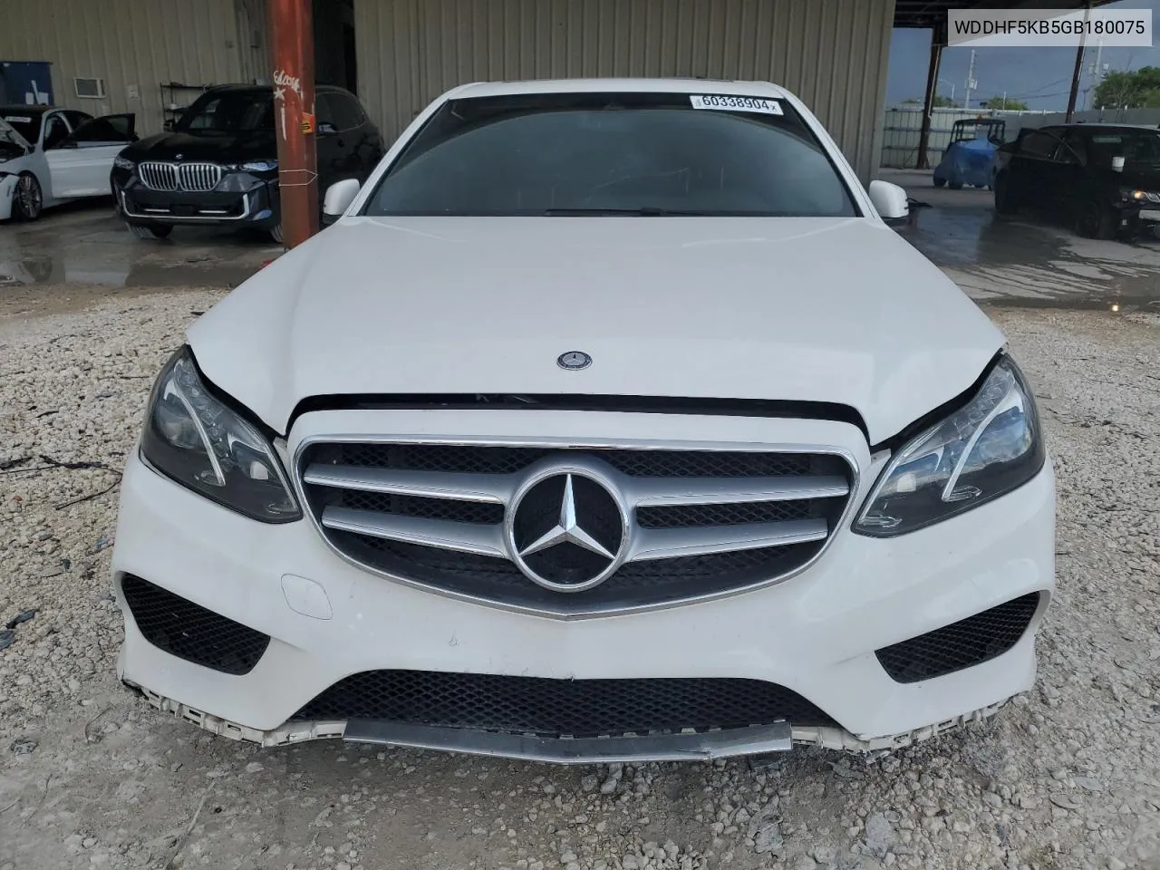 2016 Mercedes-Benz E 350 VIN: WDDHF5KB5GB180075 Lot: 60338904