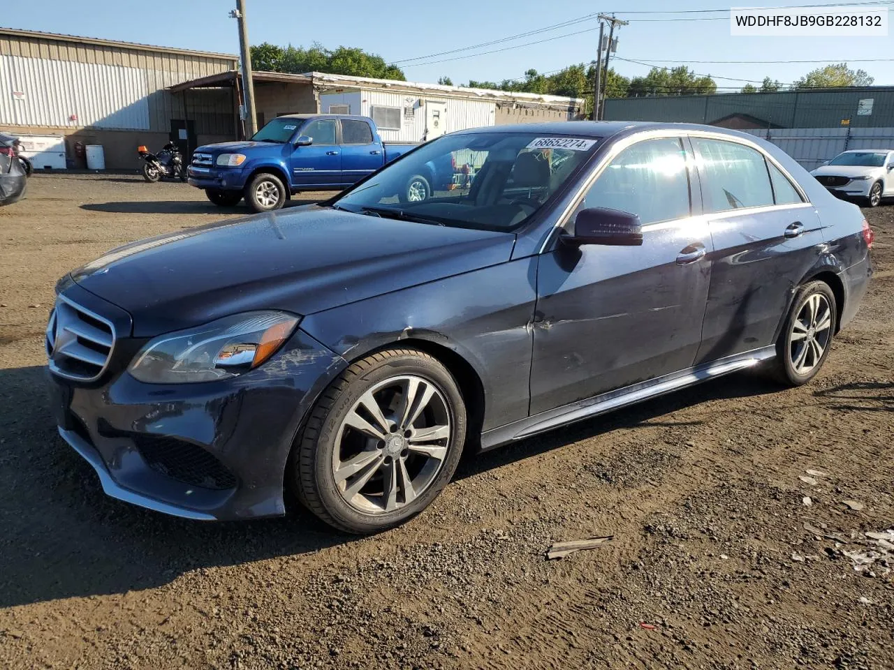 2016 Mercedes-Benz E 350 4Matic VIN: WDDHF8JB9GB228132 Lot: 68652274