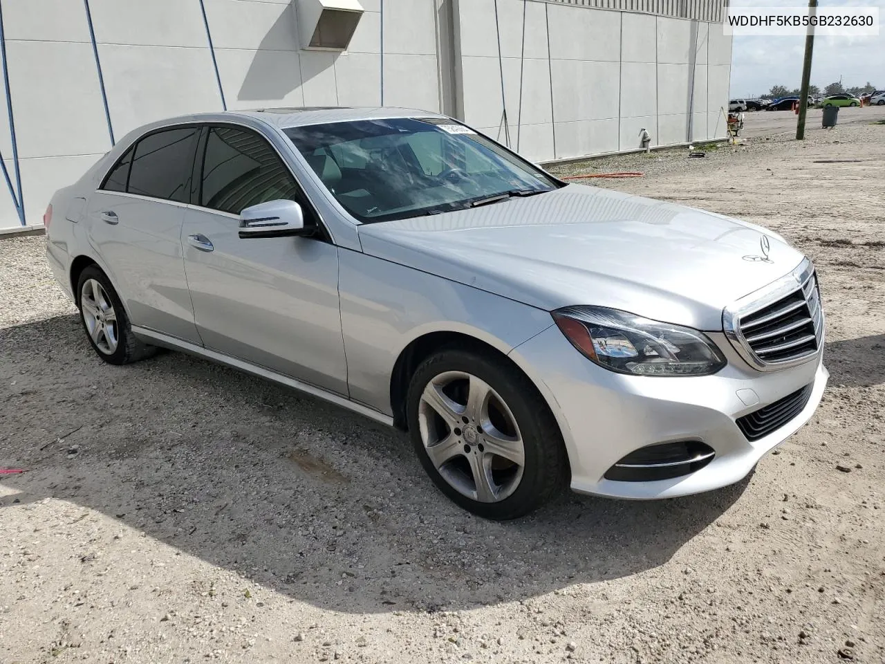 2016 Mercedes-Benz E 350 VIN: WDDHF5KB5GB232630 Lot: 75843664