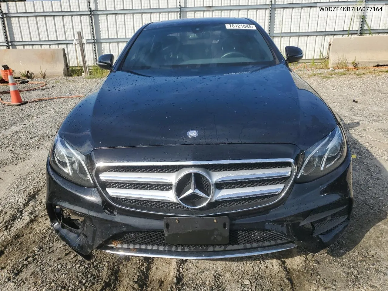 2017 Mercedes-Benz E 300 4Matic VIN: WDDZF4KB7HA077164 Lot: 70121894