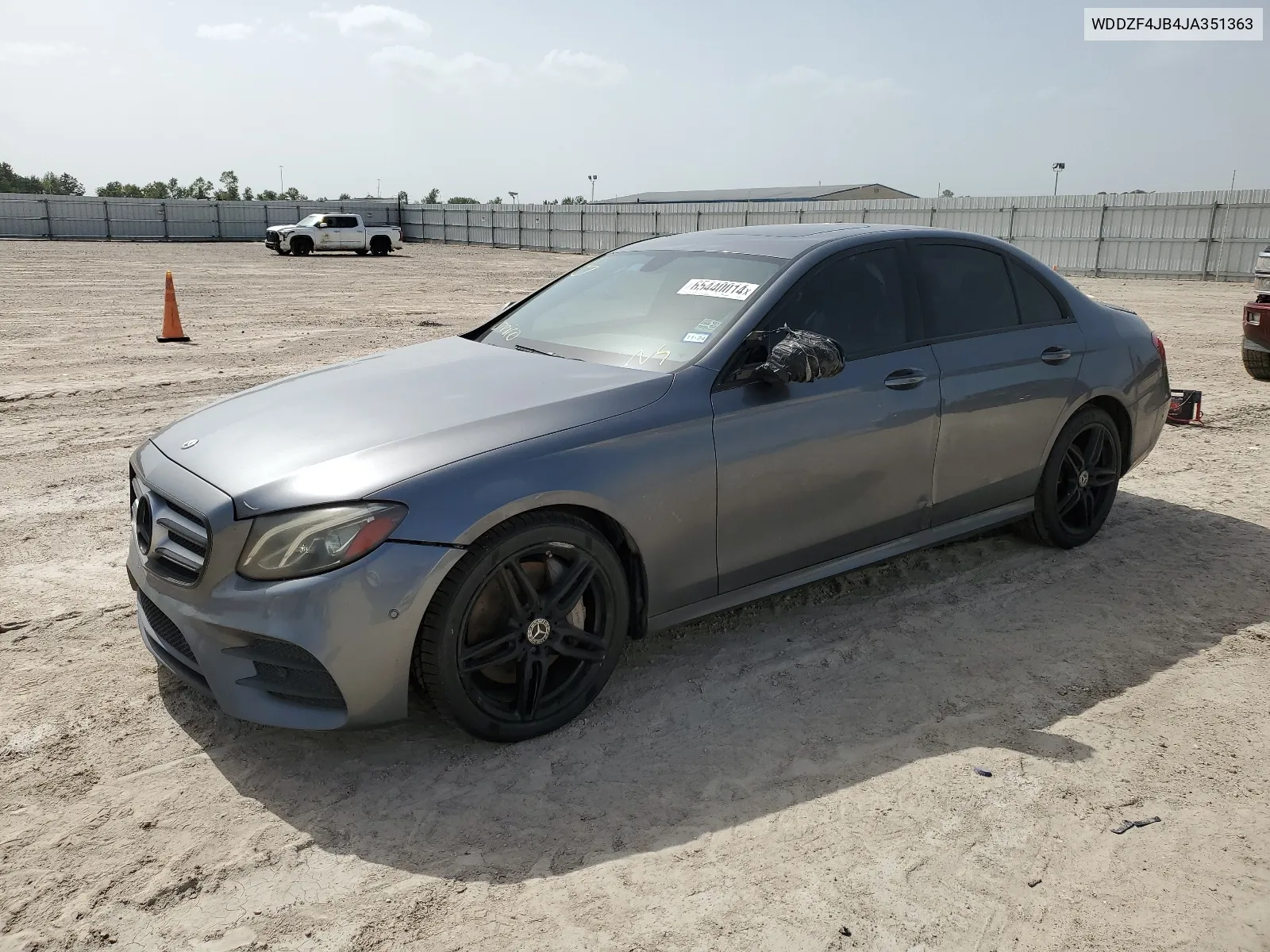 2018 Mercedes-Benz E 300 VIN: WDDZF4JB4JA351363 Lot: 65440014