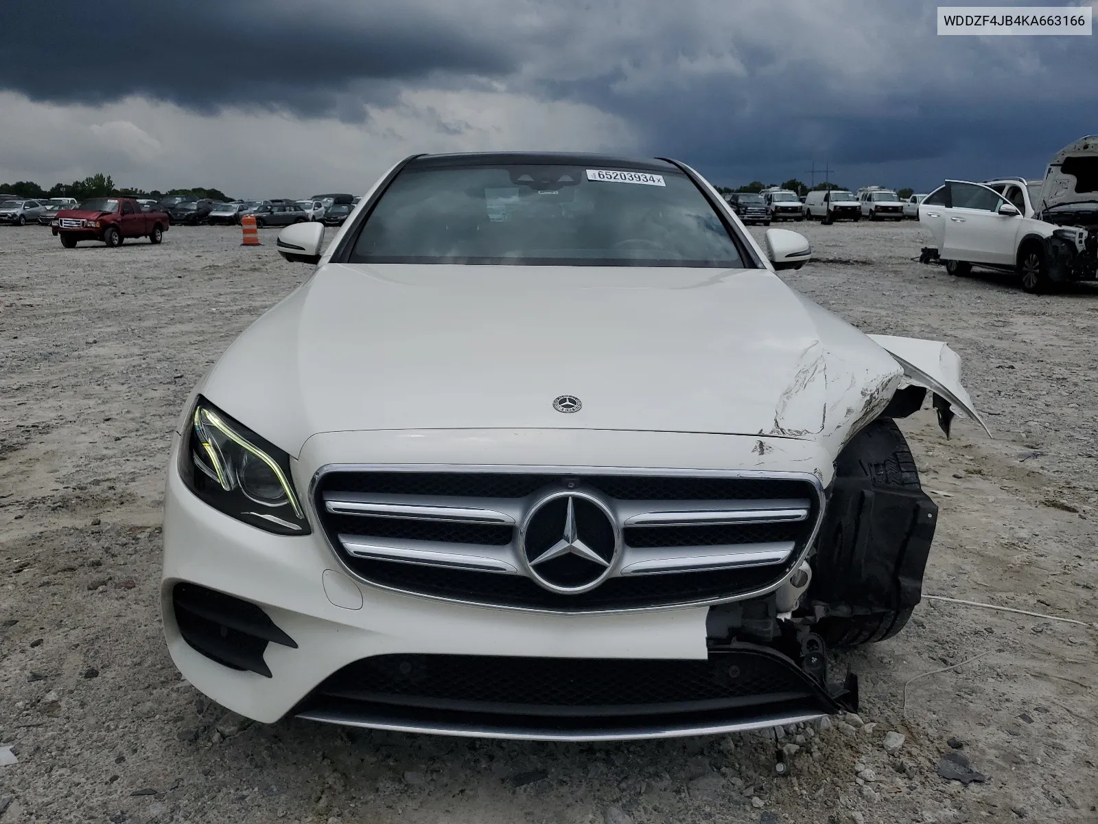 2019 Mercedes-Benz E 300 VIN: WDDZF4JB4KA663166 Lot: 65203934