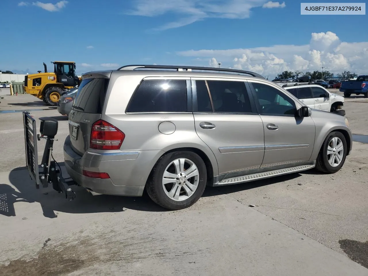 2007 Mercedes-Benz Gl 450 4Matic VIN: 4JGBF71E37A279924 Lot: 69402654