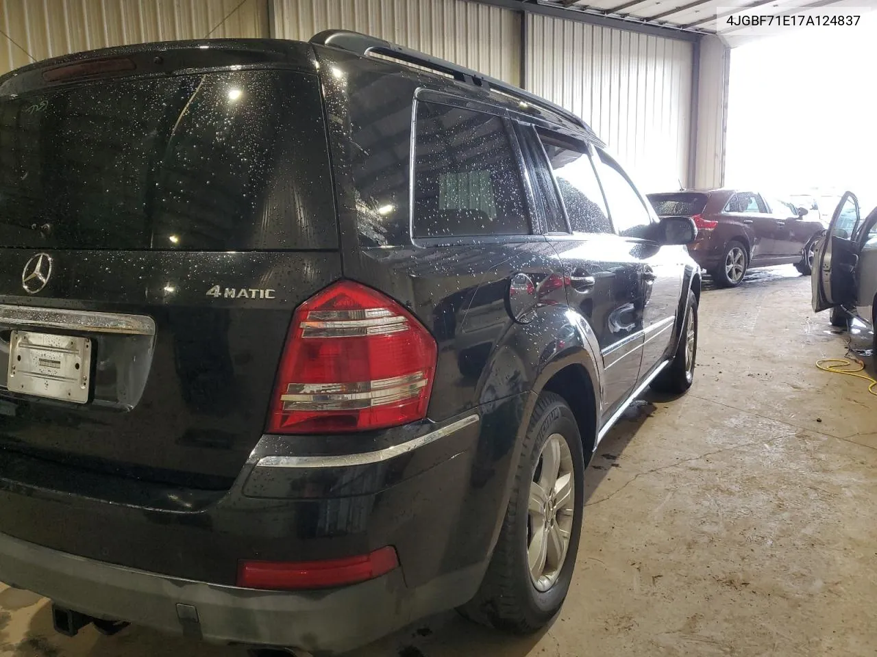 2007 Mercedes-Benz Gl 450 4Matic VIN: 4JGBF71E17A124837 Lot: 72203404