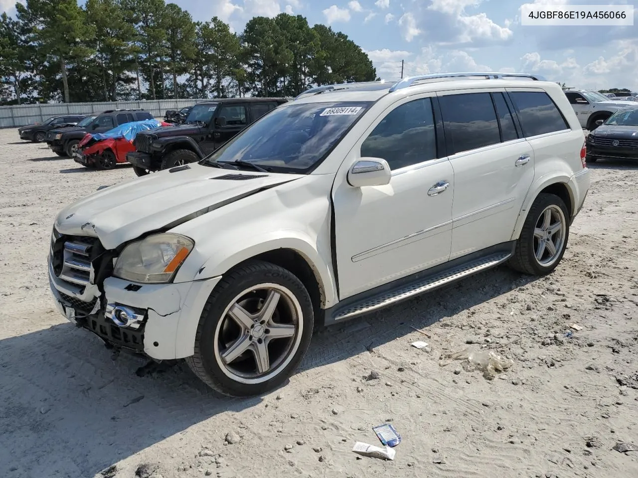 2009 Mercedes-Benz Gl 550 4Matic VIN: 4JGBF86E19A456066 Lot: 69309114