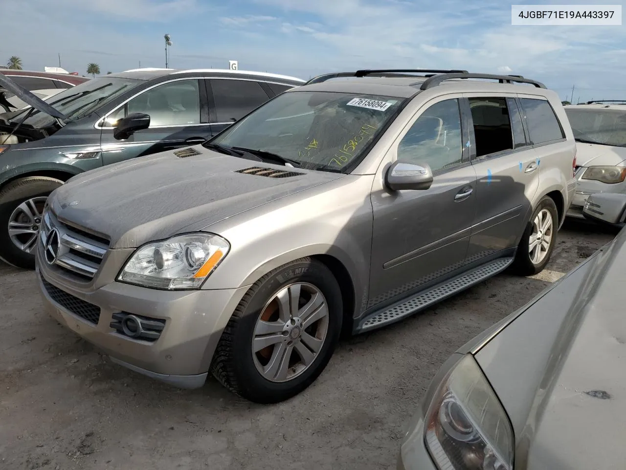 2009 Mercedes-Benz Gl 450 4Matic VIN: 4JGBF71E19A443397 Lot: 76158094