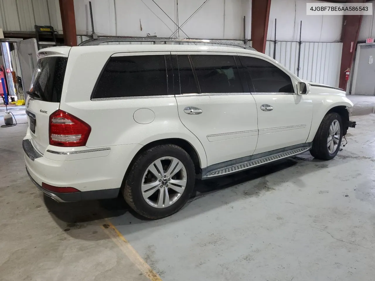 2010 Mercedes-Benz Gl 450 4Matic VIN: 4JGBF7BE6AA586543 Lot: 70087824