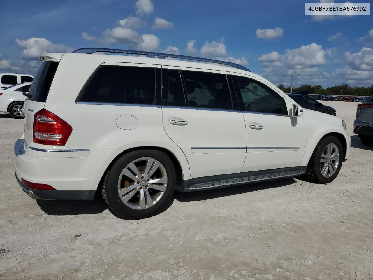 2011 Mercedes-Benz Gl 450 4Matic VIN: 4JGBF7BE1BA676992 Lot: 79451654