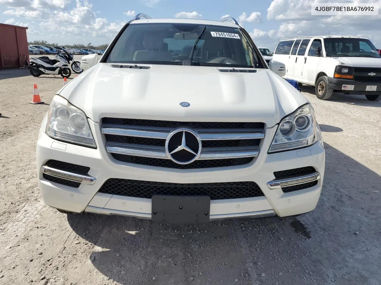 2011 Mercedes-Benz Gl 450 4Matic VIN: 4JGBF7BE1BA676992 Lot: 79451654