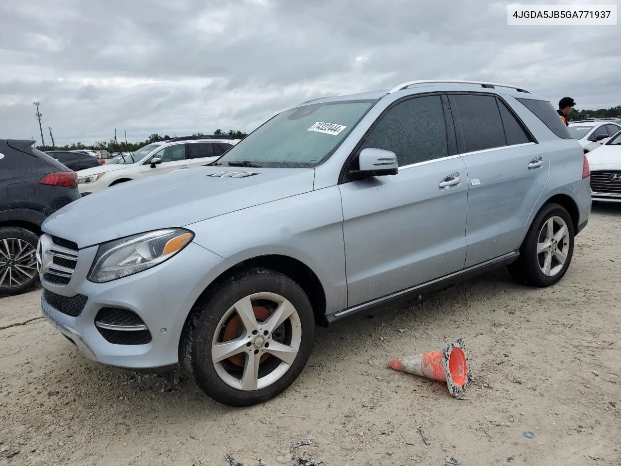 2016 Mercedes-Benz Gle 350 VIN: 4JGDA5JB5GA771937 Lot: 74322444