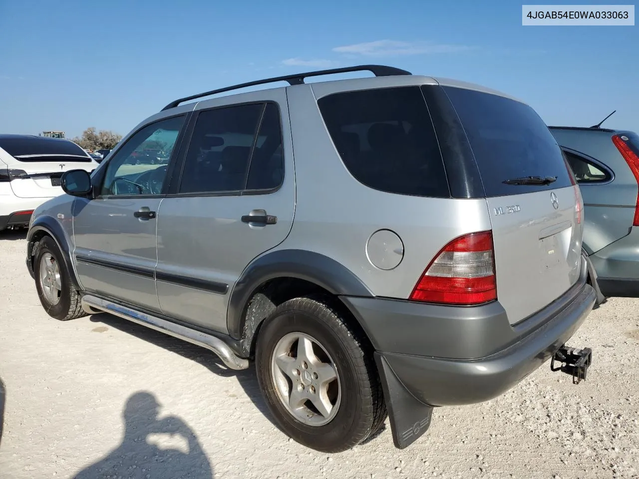 1998 Mercedes-Benz Ml 320 VIN: 4JGAB54E0WA033063 Lot: 78306884