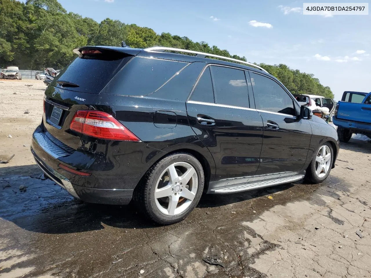 2013 Mercedes-Benz Ml 550 4Matic VIN: 4JGDA7DB1DA254797 Lot: 70808724