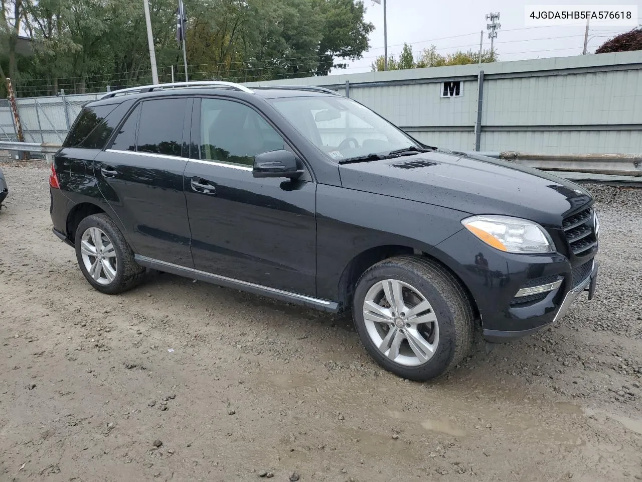 2015 Mercedes-Benz Ml 350 4Matic VIN: 4JGDA5HB5FA576618 Lot: 75812304