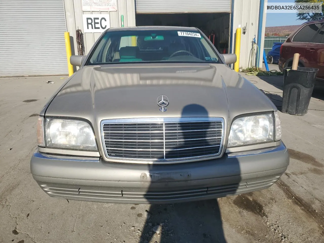 1995 Mercedes-Benz S 320W VIN: WDBGA32E6SA256435 Lot: 77104234