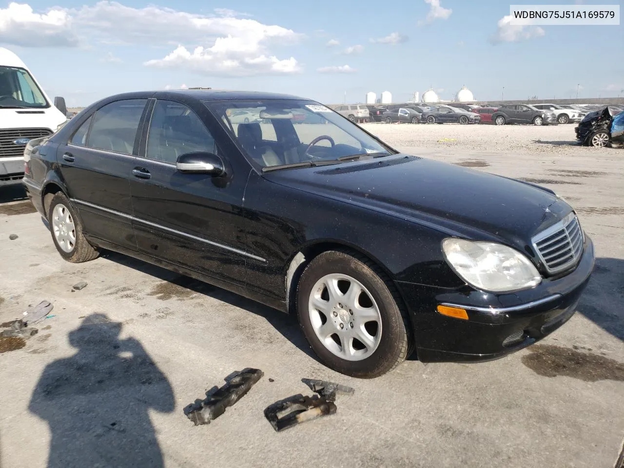 2001 Mercedes-Benz S 500 VIN: WDBNG75J51A169579 Lot: 74079934