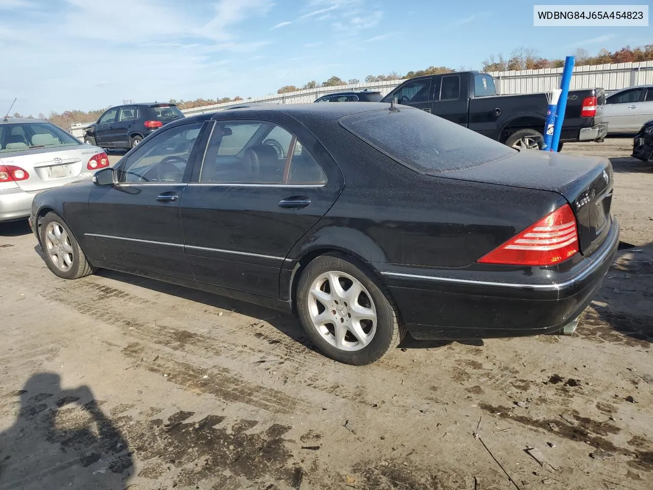 2005 Mercedes-Benz S 500 4Matic VIN: WDBNG84J65A454823 Lot: 79057294