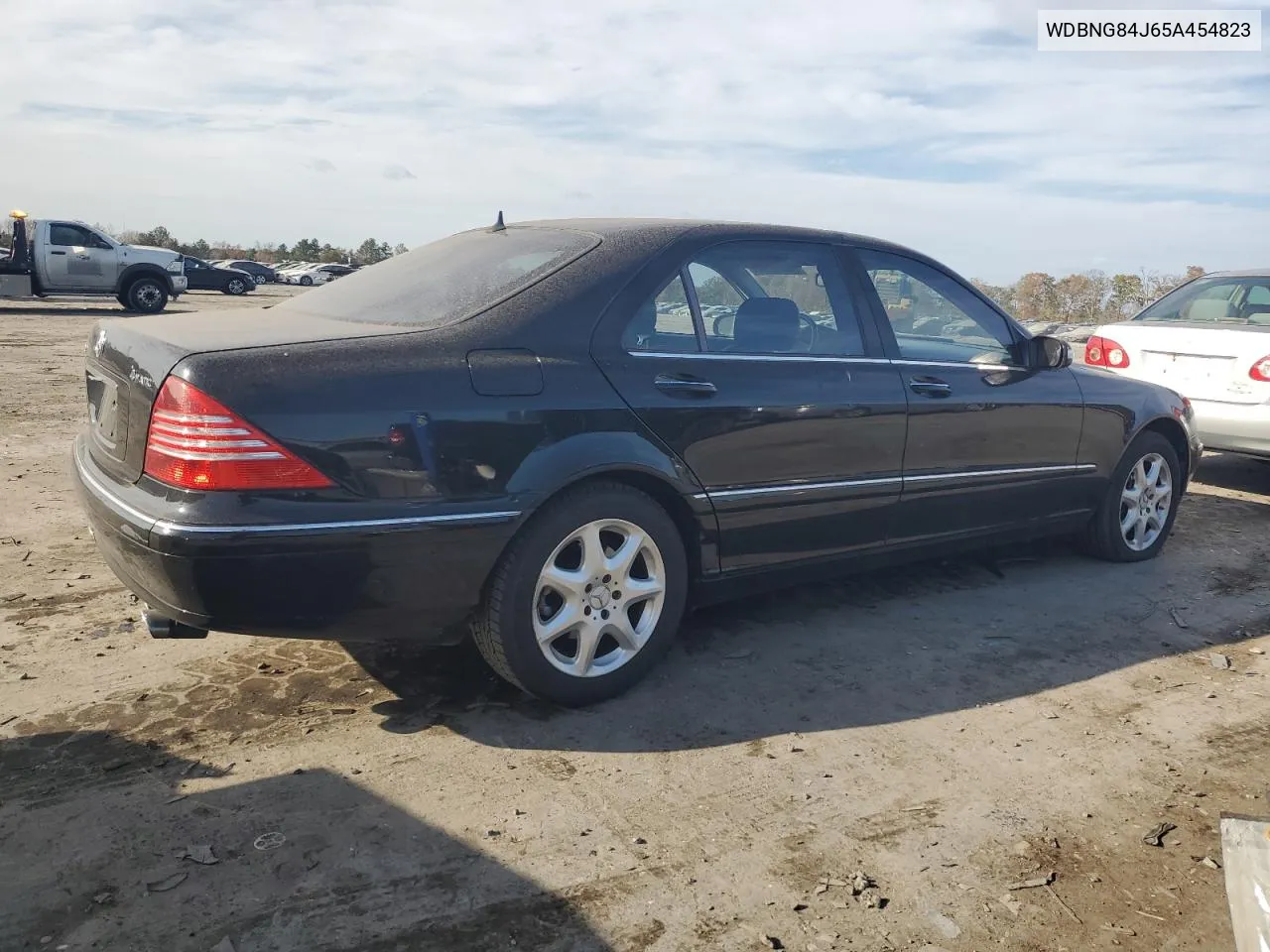 2005 Mercedes-Benz S 500 4Matic VIN: WDBNG84J65A454823 Lot: 79057294