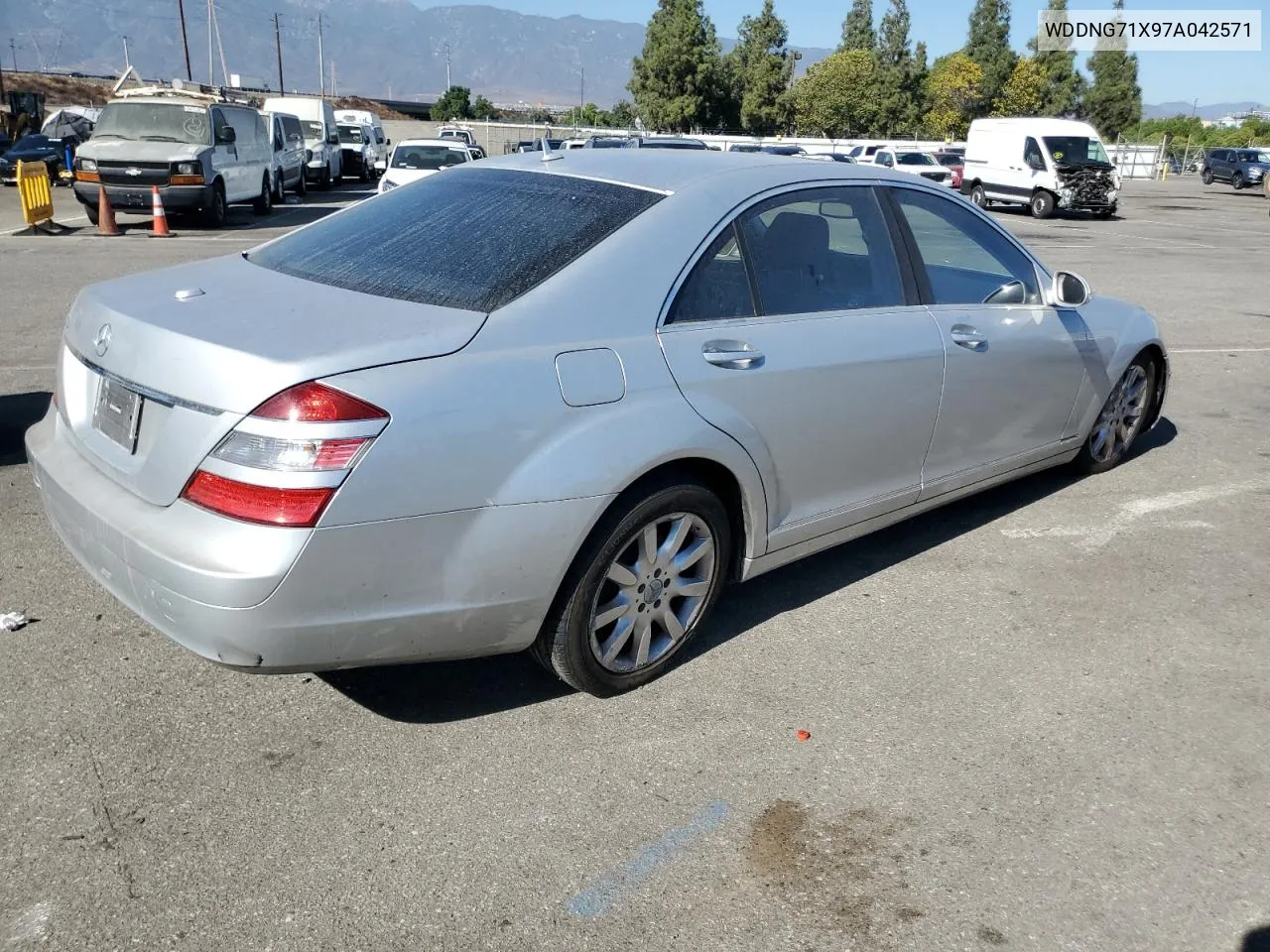 2007 Mercedes-Benz S 550 VIN: WDDNG71X97A042571 Lot: 75489474