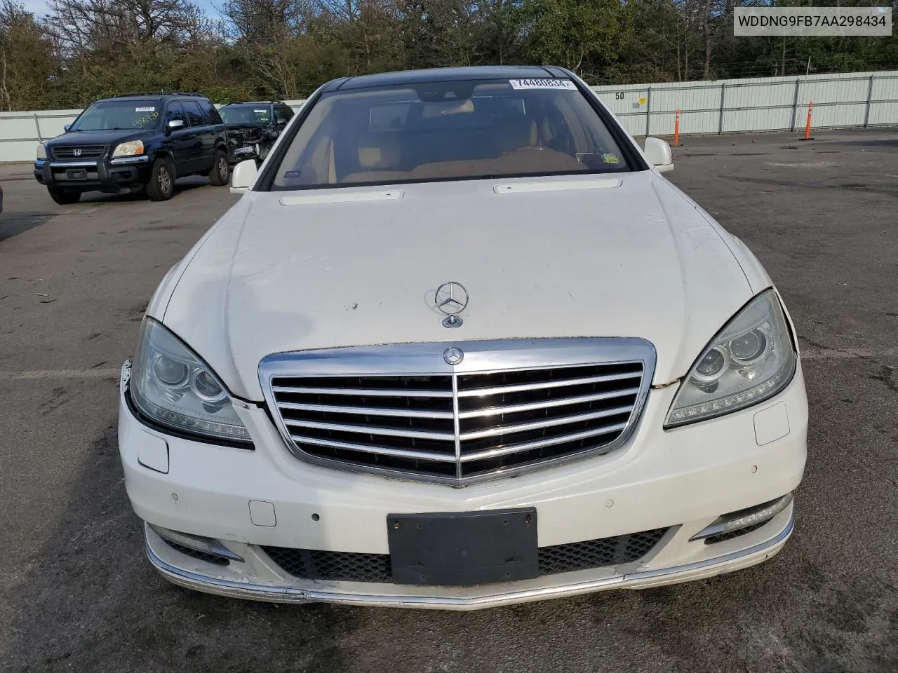 2010 Mercedes-Benz S 400 VIN: WDDNG9FB7AA298434 Lot: 74480834