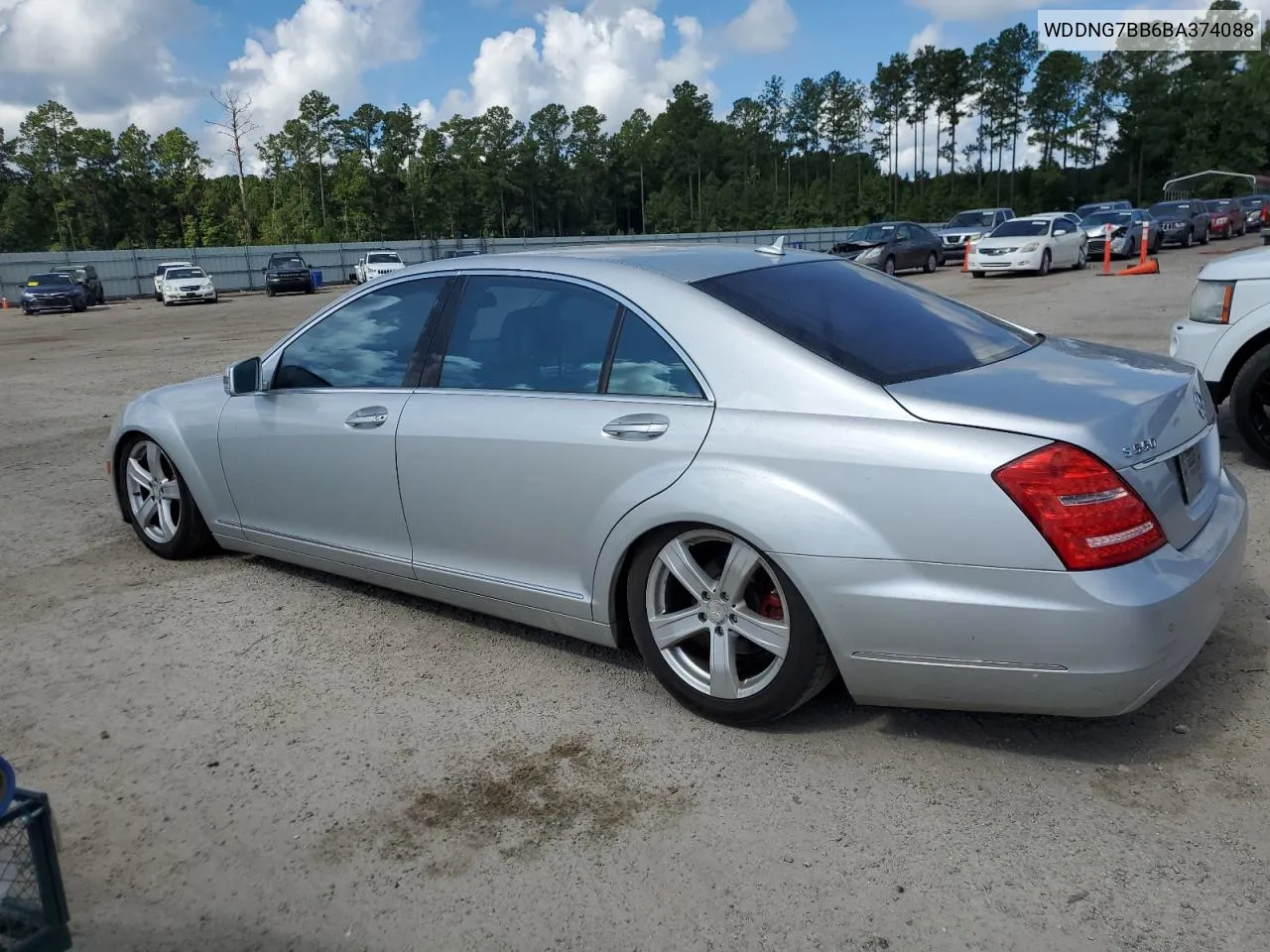 WDDNG7BB6BA374088 2011 Mercedes-Benz S 550