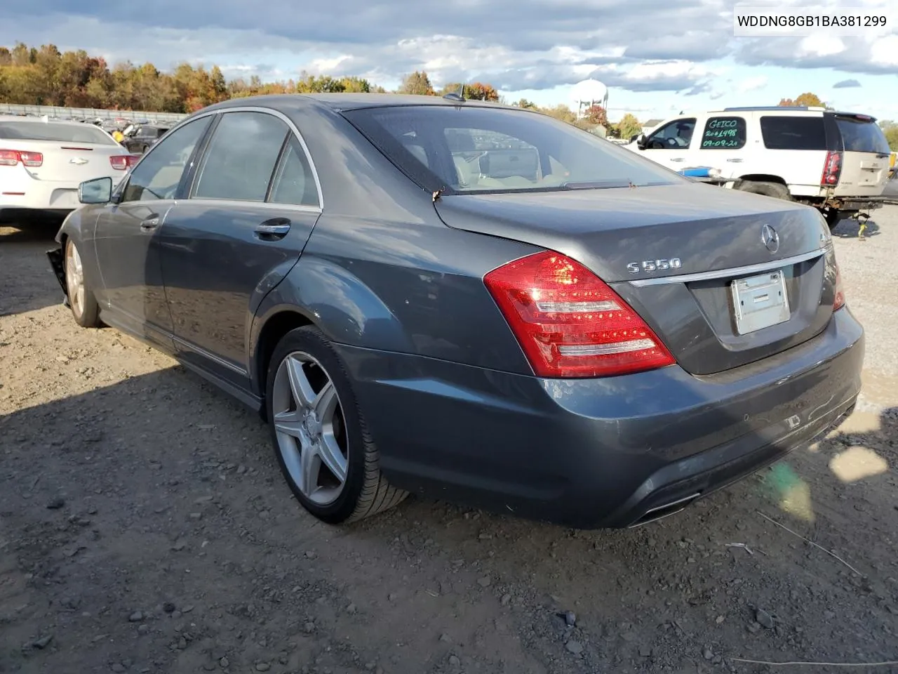 2011 Mercedes-Benz S 550 4Matic VIN: WDDNG8GB1BA381299 Lot: 75936044