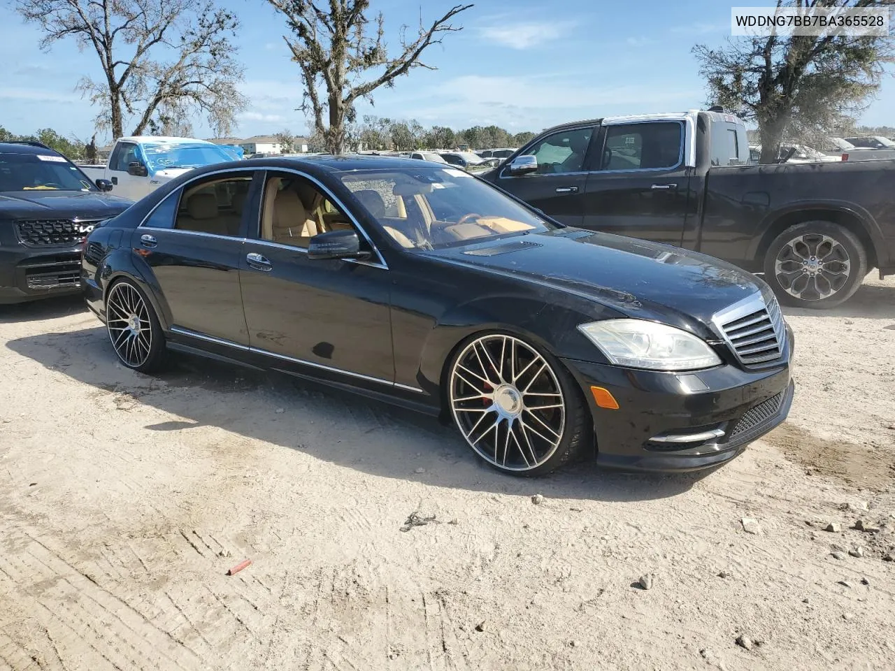 2011 Mercedes-Benz S 550 VIN: WDDNG7BB7BA365528 Lot: 77103464