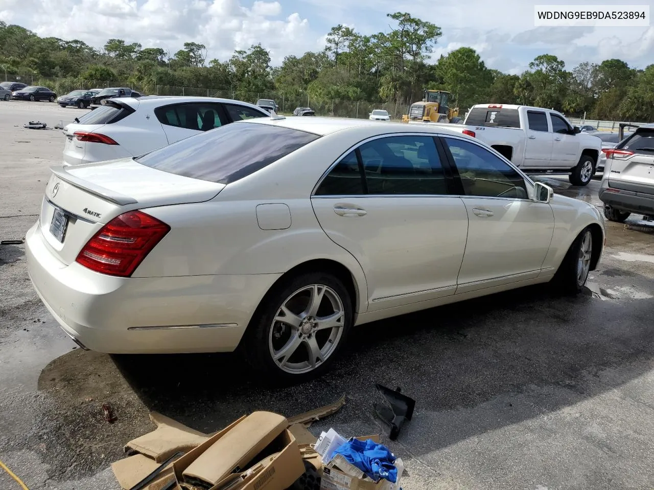 2013 Mercedes-Benz S 550 4Matic VIN: WDDNG9EB9DA523894 Lot: 75023904