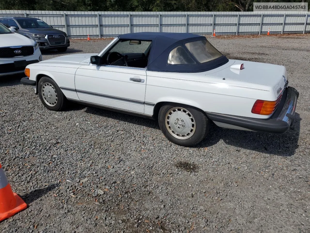 1986 Mercedes-Benz 560 Sl VIN: WDBBA48D6GA045743 Lot: 78776564