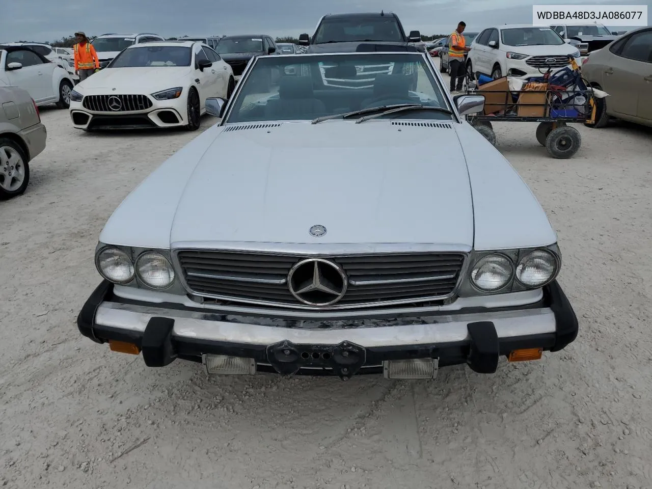 1988 Mercedes-Benz 560 Sl VIN: WDBBA48D3JA086077 Lot: 77017824