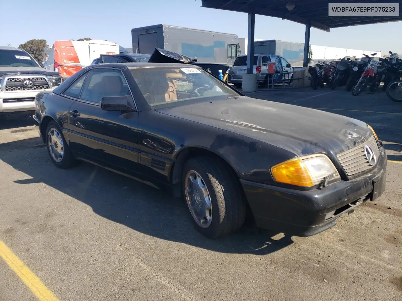 1993 Mercedes-Benz 500 Sl VIN: WDBFA67E9PF075233 Lot: 73892124