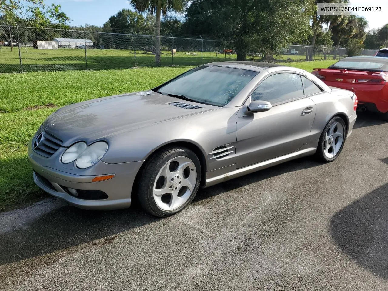 2004 Mercedes-Benz Sl 500 VIN: WDBSK75F44F069123 Lot: 74620174