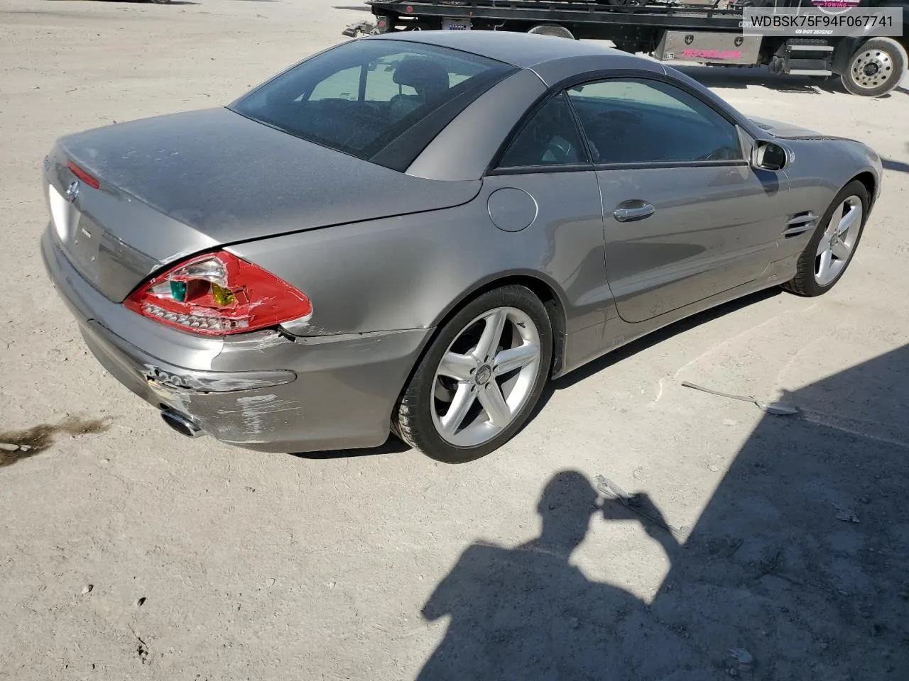 2004 Mercedes-Benz Sl 500 VIN: WDBSK75F94F067741 Lot: 75488754