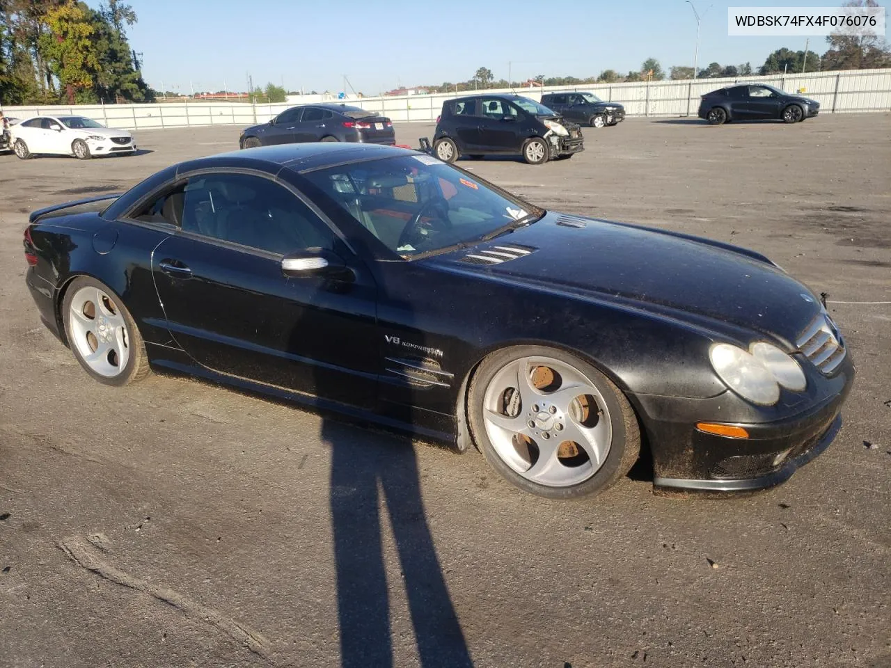 2004 Mercedes-Benz Sl 55 Amg VIN: WDBSK74FX4F076076 Lot: 77790544