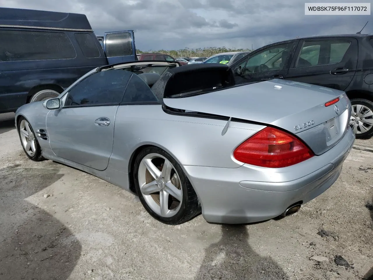 2006 Mercedes-Benz Sl 500 VIN: WDBSK75F96F117072 Lot: 74850004