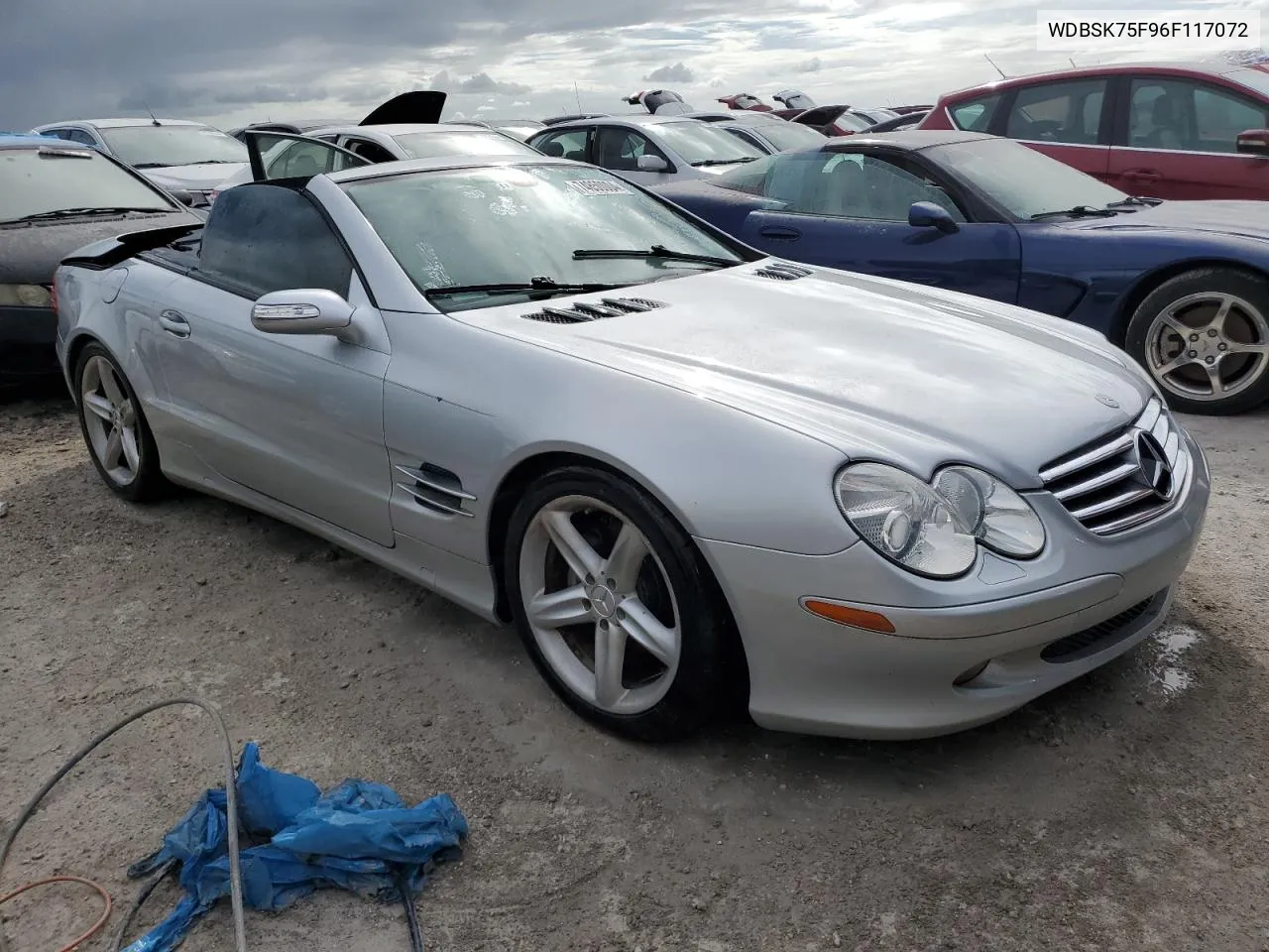 2006 Mercedes-Benz Sl 500 VIN: WDBSK75F96F117072 Lot: 74850004