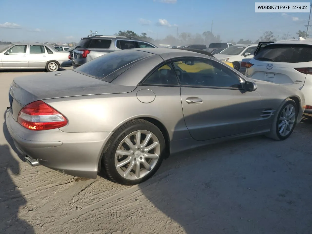 2007 Mercedes-Benz Sl 550 VIN: WDBSK71F97F127902 Lot: 76189364