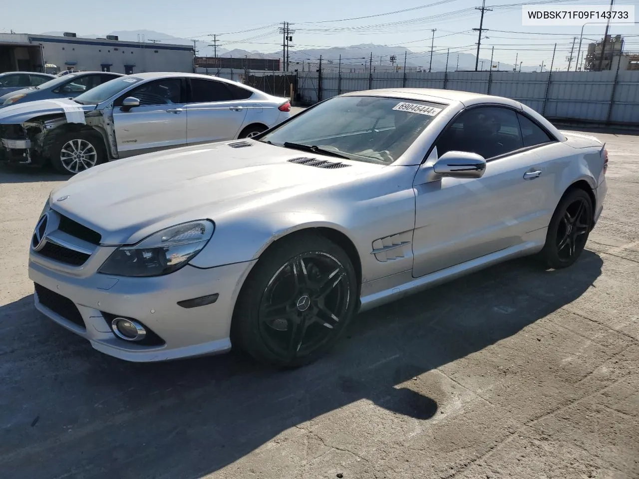 2009 Mercedes-Benz Sl 550 VIN: WDBSK71F09F143733 Lot: 69045444