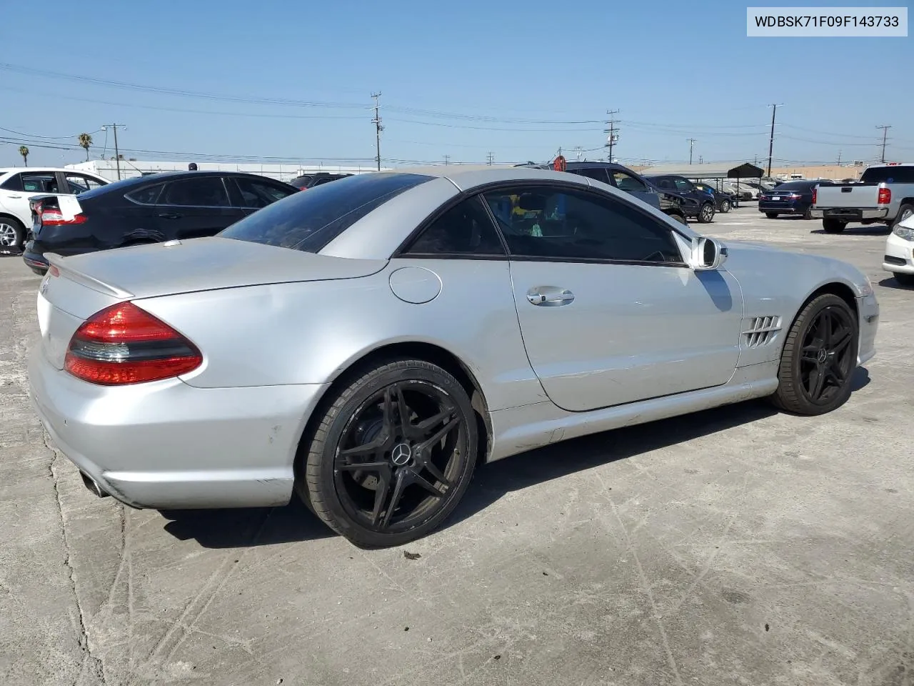 2009 Mercedes-Benz Sl 550 VIN: WDBSK71F09F143733 Lot: 69045444