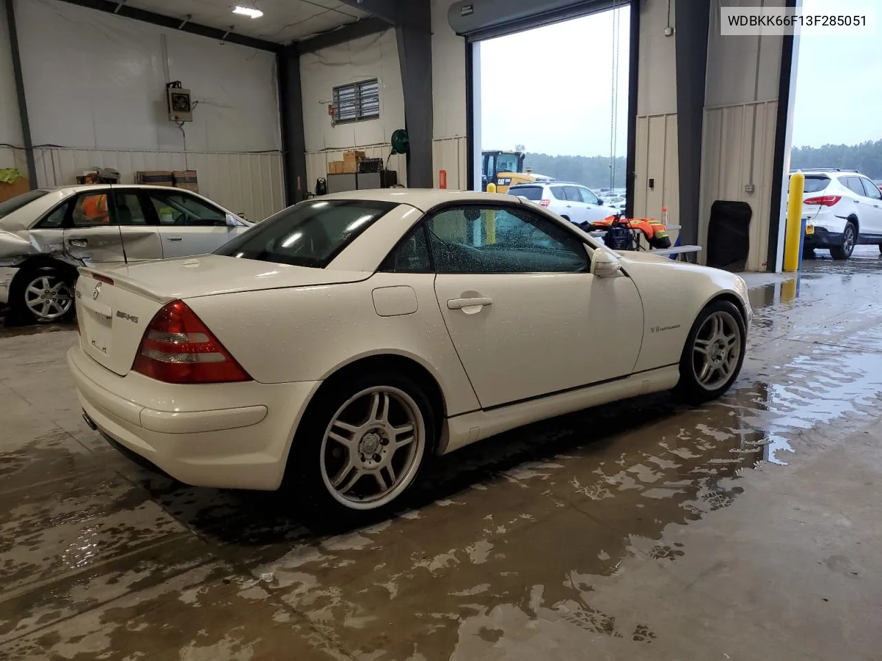 2003 Mercedes-Benz Slk 32 Amg Kompressor VIN: WDBKK66F13F285051 Lot: 71373674