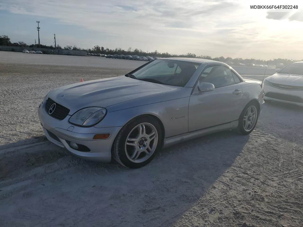 2004 Mercedes-Benz Slk 32 Amg Kompressor VIN: WDBKK66F64F302248 Lot: 76944354