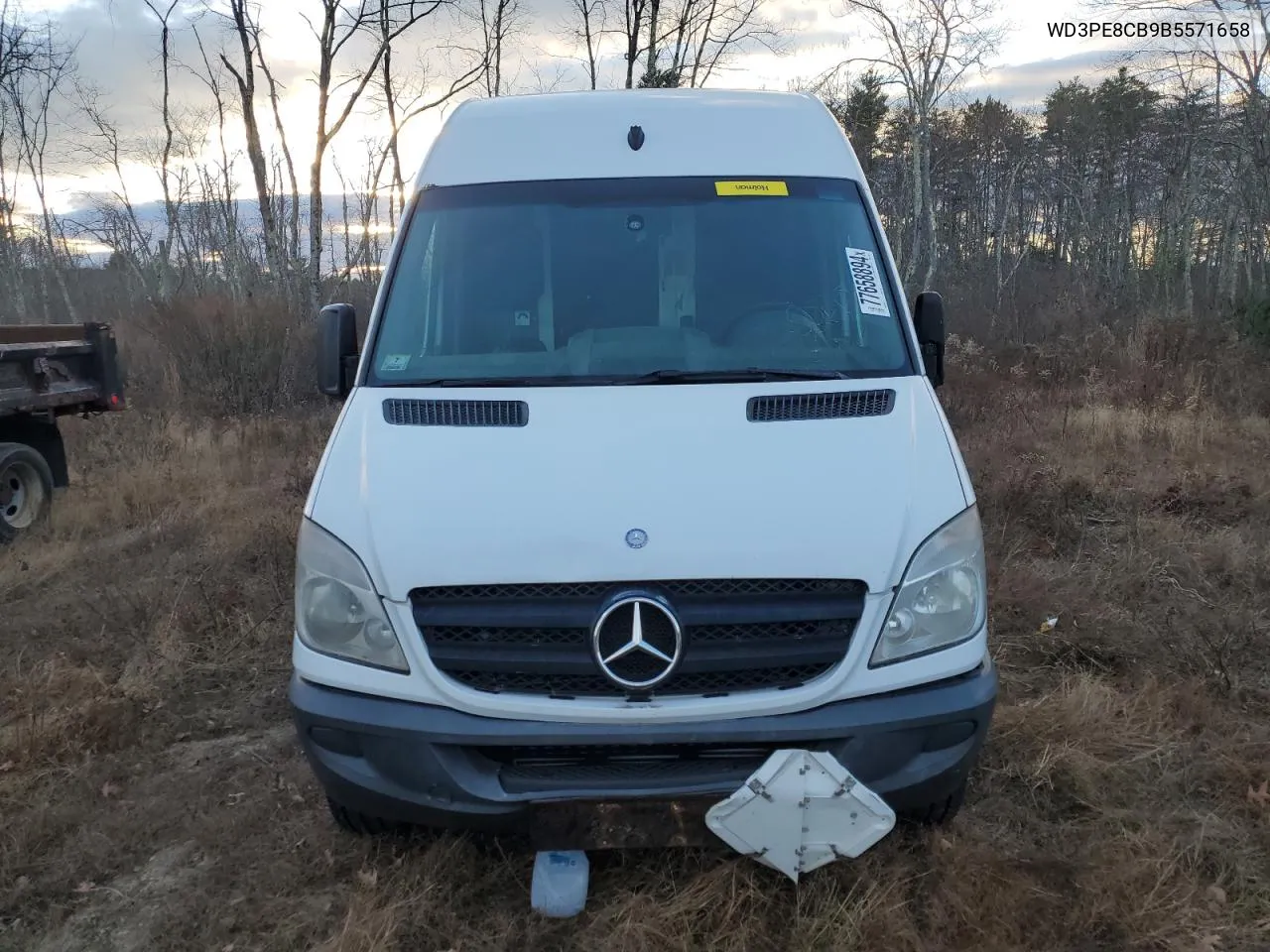 2011 Mercedes-Benz Sprinter 2500 VIN: WD3PE8CB9B5571658 Lot: 77658894