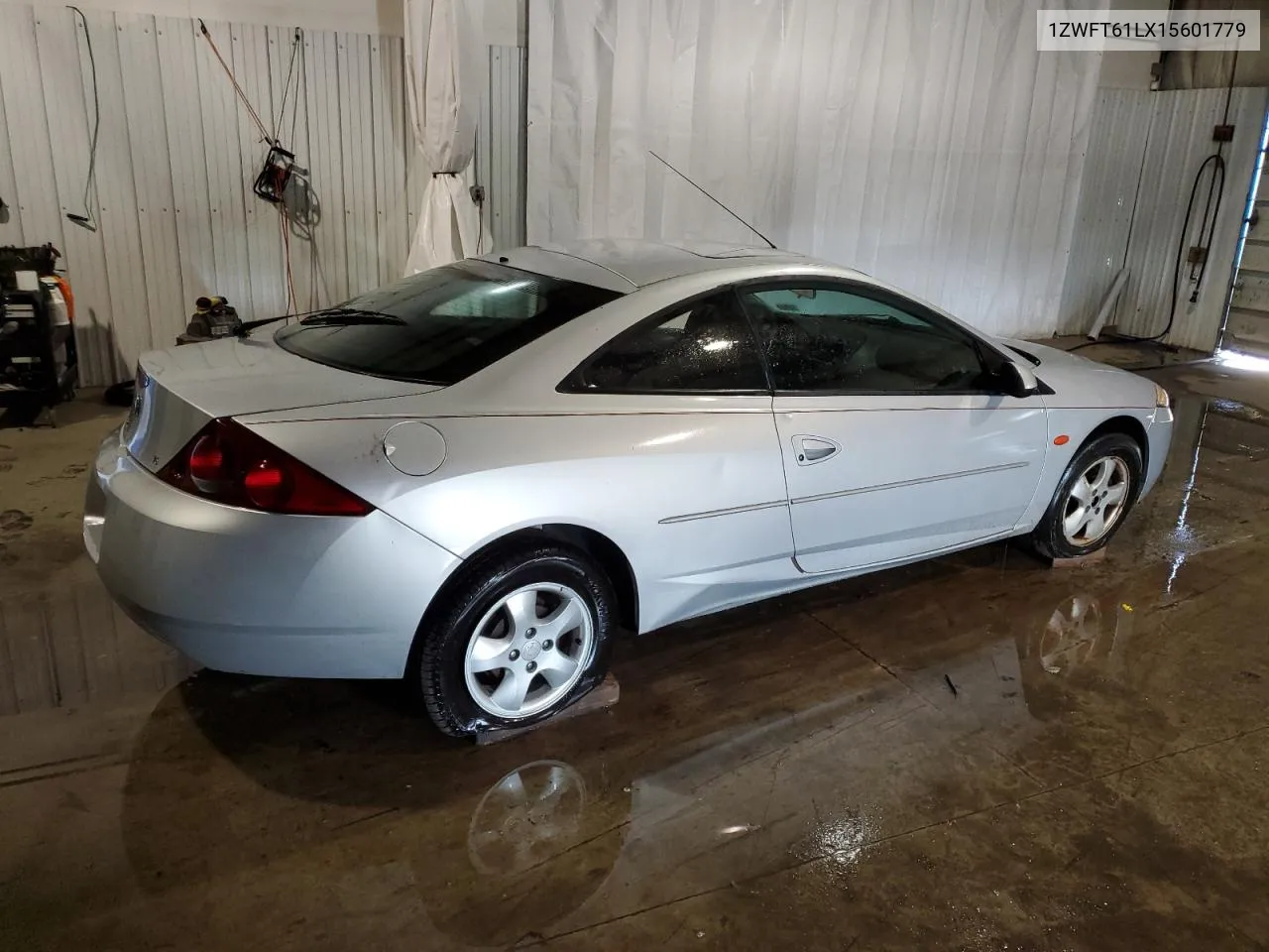 2001 Mercury Cougar V6 VIN: 1ZWFT61LX15601779 Lot: 72073124