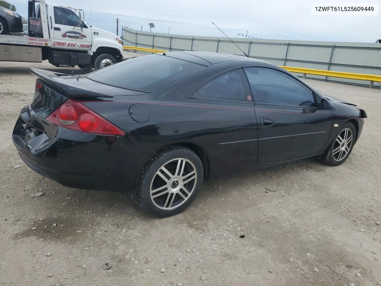 2002 Mercury Cougar V6 VIN: 1ZWFT61L525609449 Lot: 72945474